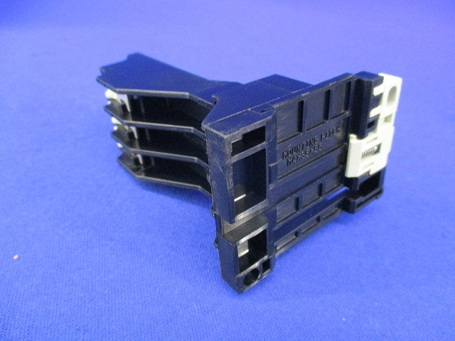 電磁開閉器用単体取付ユニット(3個入) UN-HZ12CX