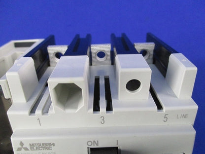漏電遮断器3P30E30A NV30-FA