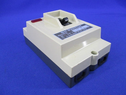 BHスイッチ 0.4kw3P(汚れ有) BH23