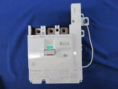 主幹用漏電ブレーカ ABF型3P2E40A(単3中性線欠相保護付) BJF340325