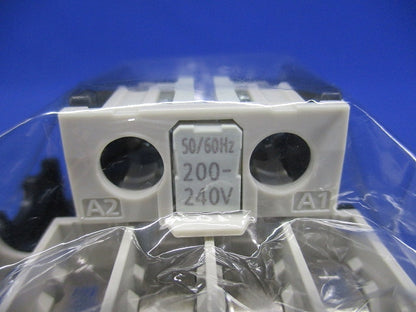 電磁接触器 AC200V 1a1b S-T12AC200V