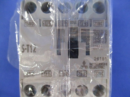 電磁接触器 AC200V 1a1b S-T12AC200V