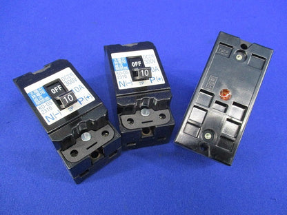 太陽光発電用直流開閉器10A(3個入) KD-DS2310