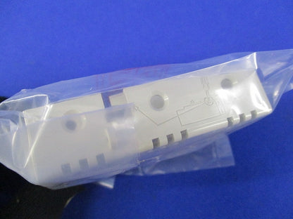 端子カバー(9個入) TMC-0G3P