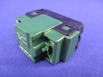 埋込パイロットスイッチC(3路) WT52422