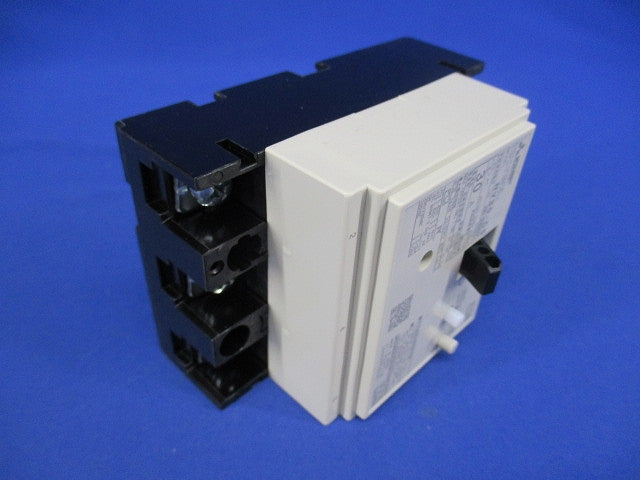漏電遮断器 3P30A30ｍA 100-230VAC NV30-CS3P30A30mA