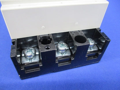 漏電遮断器 3P30A30ｍA 100-230VAC NV30-CS3P30A30mA