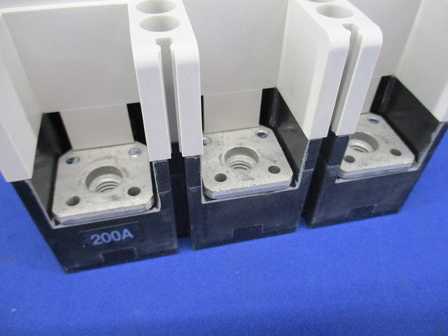 ヒューズフリー遮断器 3P200A SXK2253P200A