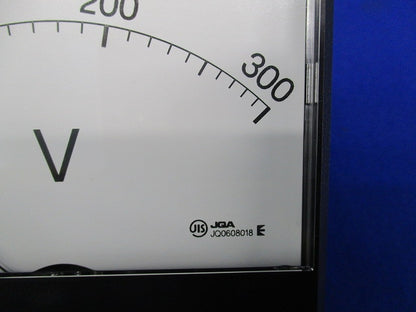 交流電圧計 角形計器 0-300V YS-10NAV
