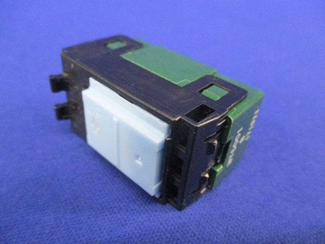 埋込スイッチB(片切)(4個入) WT5001