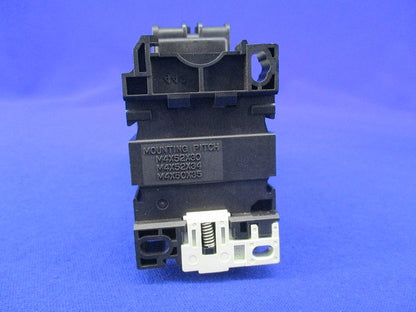 交流操作形電磁継電器 コンタクタ形AC200V 2a2b SR-N8