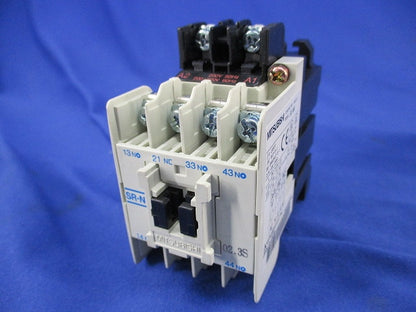 コンタクタ形電磁継電器200V(ジャンク品) SR-N4