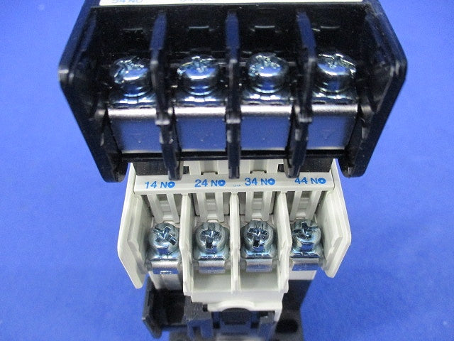 コンタクタ形電磁継電機 200V SR-N8