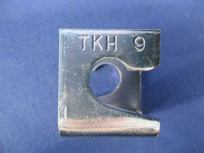 二重天井用部材 埋込型照明器具支持金具(18個入) TKH9