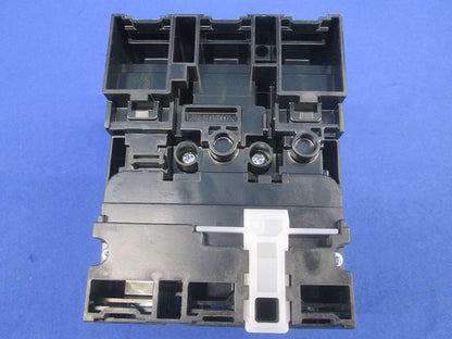 漏電遮断器3P3E30A NV30-KC
