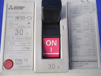 ノーヒューズ遮断器3P30A NF63-CV