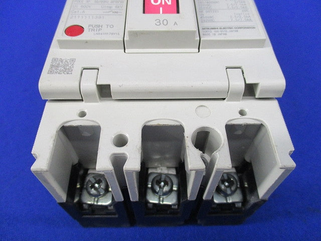ノーヒューズ遮断器3P30A NF63-CV