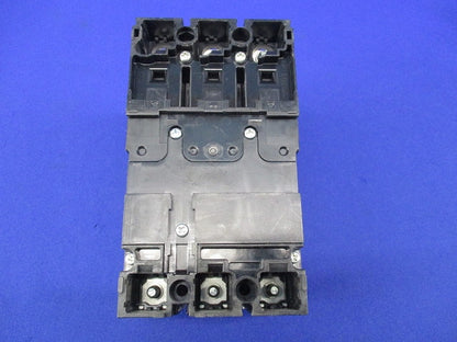 ノーヒューズ遮断器3P30A NF63-CV