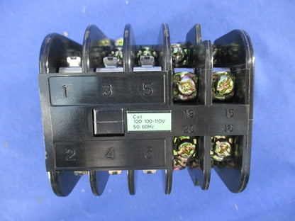 標準形電磁接触器100V(ジャンク品) SRC3631-5-1N