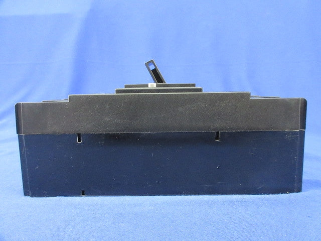 漏電遮断器3P3E200A GB-223EA