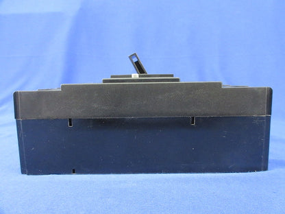 漏電遮断器3P3E200A GB-223EA