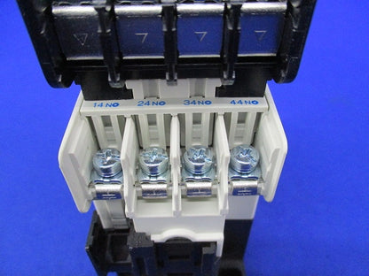 コンタクタ形電磁継電機 100Ｖ SR-N8