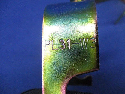 二重天井用金具 吊りボルト・丸鋼用電線管支持金具(8個入) PL31-W3