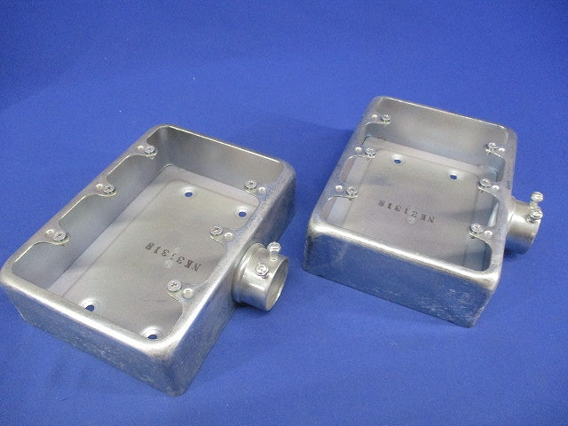 ねじなし露出スイッチボックス 3個用1方出(亜鉛)(2個入) NK3131S