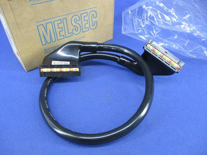 シーケンサ MELSEC-Aシリーズ 縦置き用ユニット接続ケーブル A0J2-C06