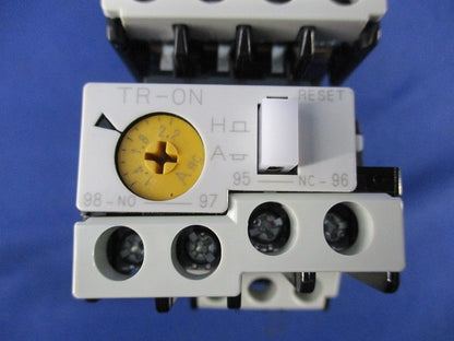 電磁開閉器100V SC-03+TR-0N