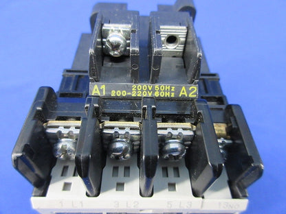 電磁接触器 200V CA20