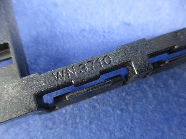 埋込絶縁ワンタッチ取付枠2型(12個入) WN3710