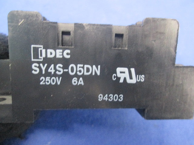 リレーソケット(3個入) SY4S-05DN