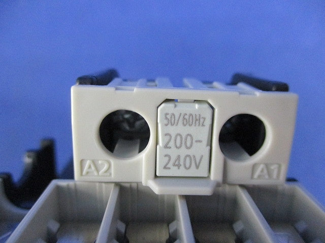非可逆式電磁接触器 S-T20