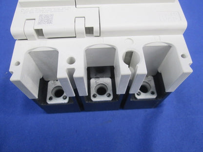 漏電遮断器3P3E40A NV125-SV