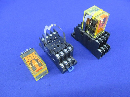 ユニバーサルリレーソケットセット 4極(2組入) RU4S-R-A100他