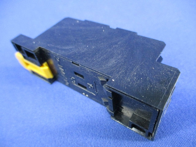 表面接続ソケット(9個入) 10A250VAC