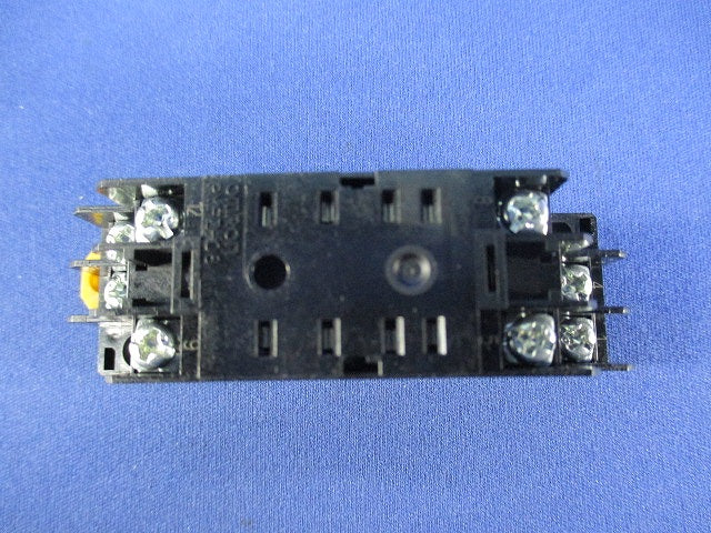 表面接続ソケット(9個入) 10A250VAC