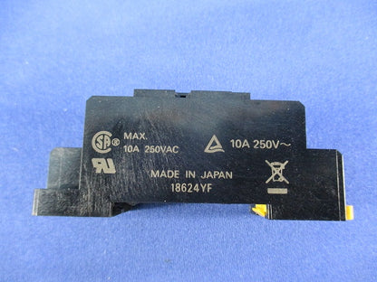 表面接続ソケット(9個入) 10A250VAC