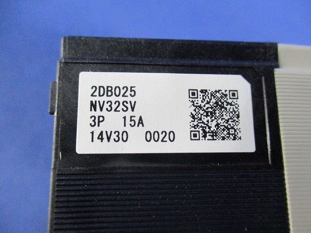 漏電遮断器3P3E15A NV32-SV