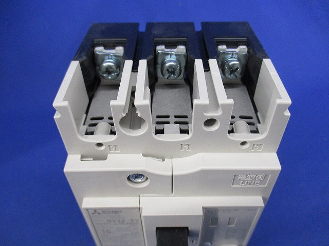漏電遮断器3P3E15A NV32-SV