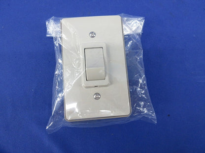 防水埋込スイッチC 3路 15A 300V 15A300V