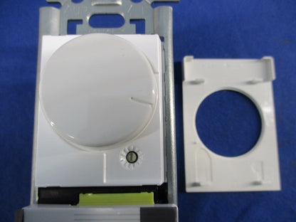 信号線式ライコン(電源スイッチ付) NQ21506