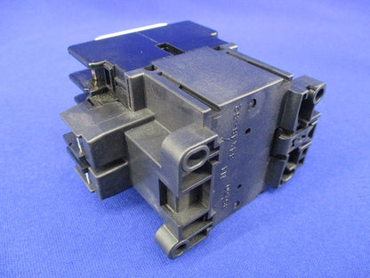 電磁接触器100V SC-05