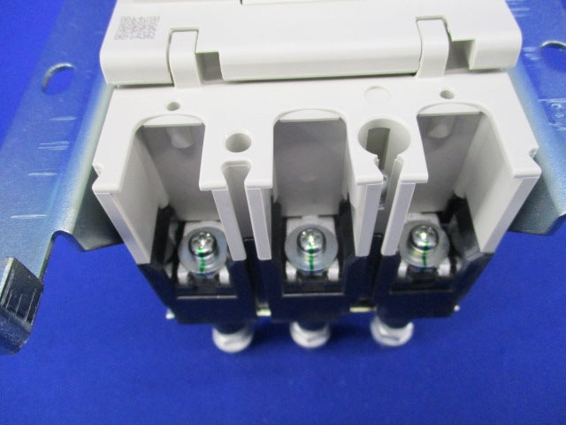 ノーヒューズ遮断器(配線用遮断器)3P20A NF63-CV