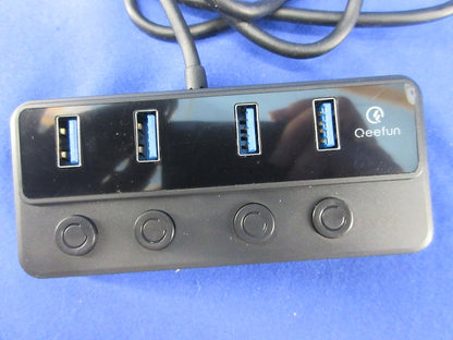 4-Port USB 3.0 Data Hub with Type-C Power Port QF01-00008