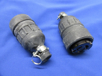 ゴムコネクタボディ(2個入)未使用品 125V