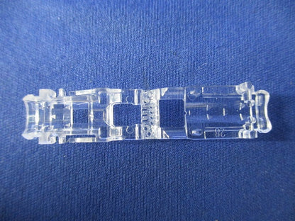 28AWGケーブル収容アダプター・ブーツマウント付(90個入) M628CMBCL-3-1
