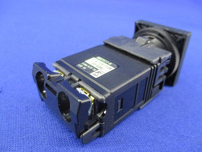 φ22 DR22シリーズ LED表示灯 角平形 DR22F3M-H3W