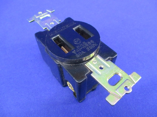 2P30A埋込コンセント MU2813